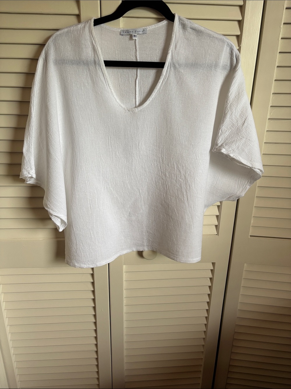 Tempo Paris White V-Neck Textured Boxy Tunic